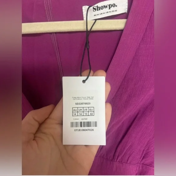 Elegant Magenta Maxi Dress - Picture 5 of 8